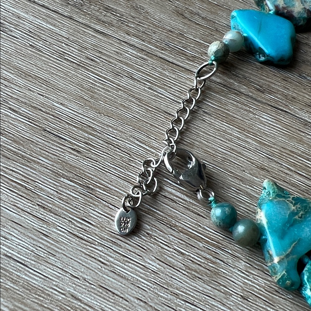 Elegant Turquoise Chunky Necklace - Picture 4 of 6